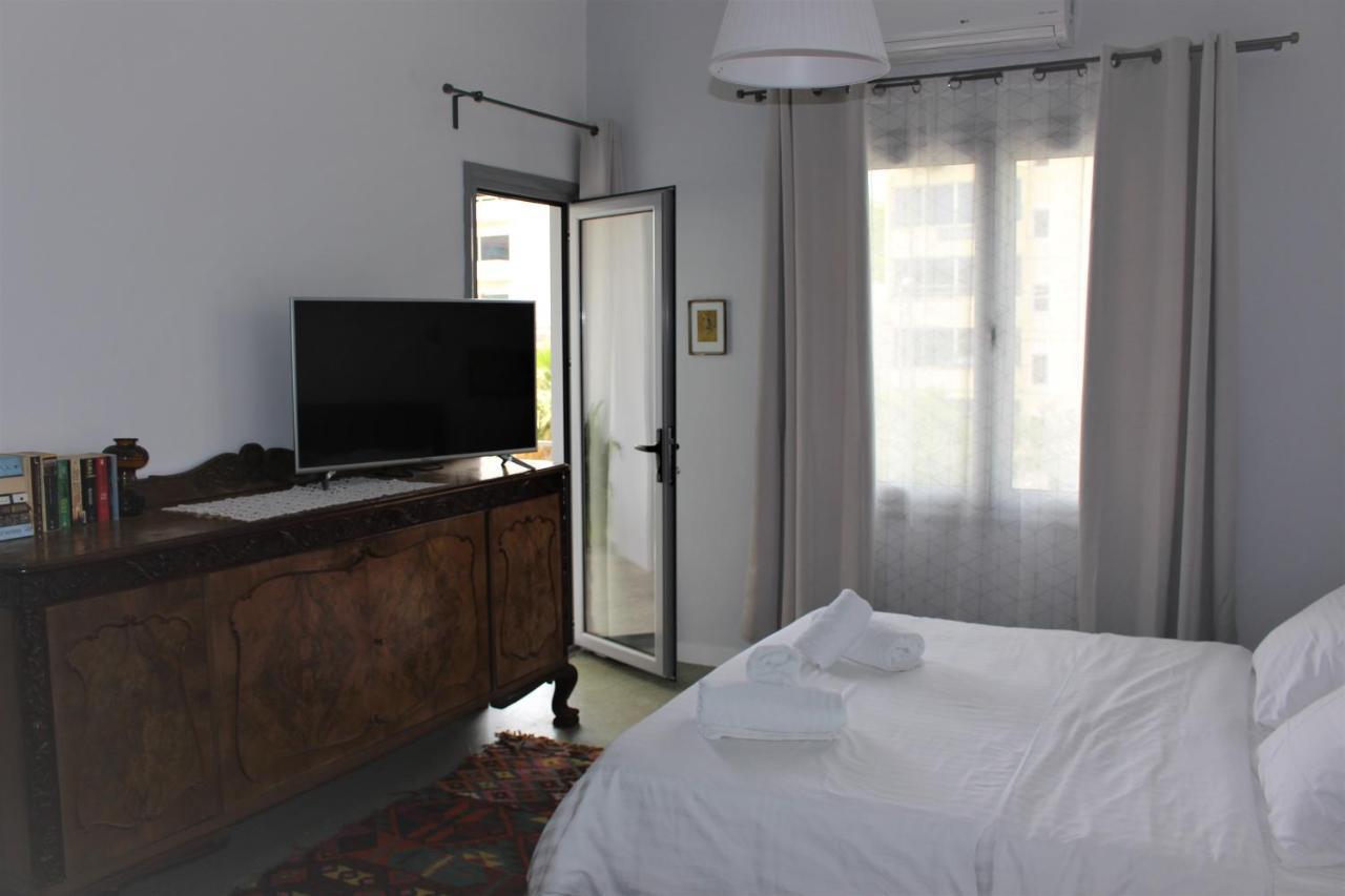 A Litte Taste Of Home Guest House Athena Bagian luar foto