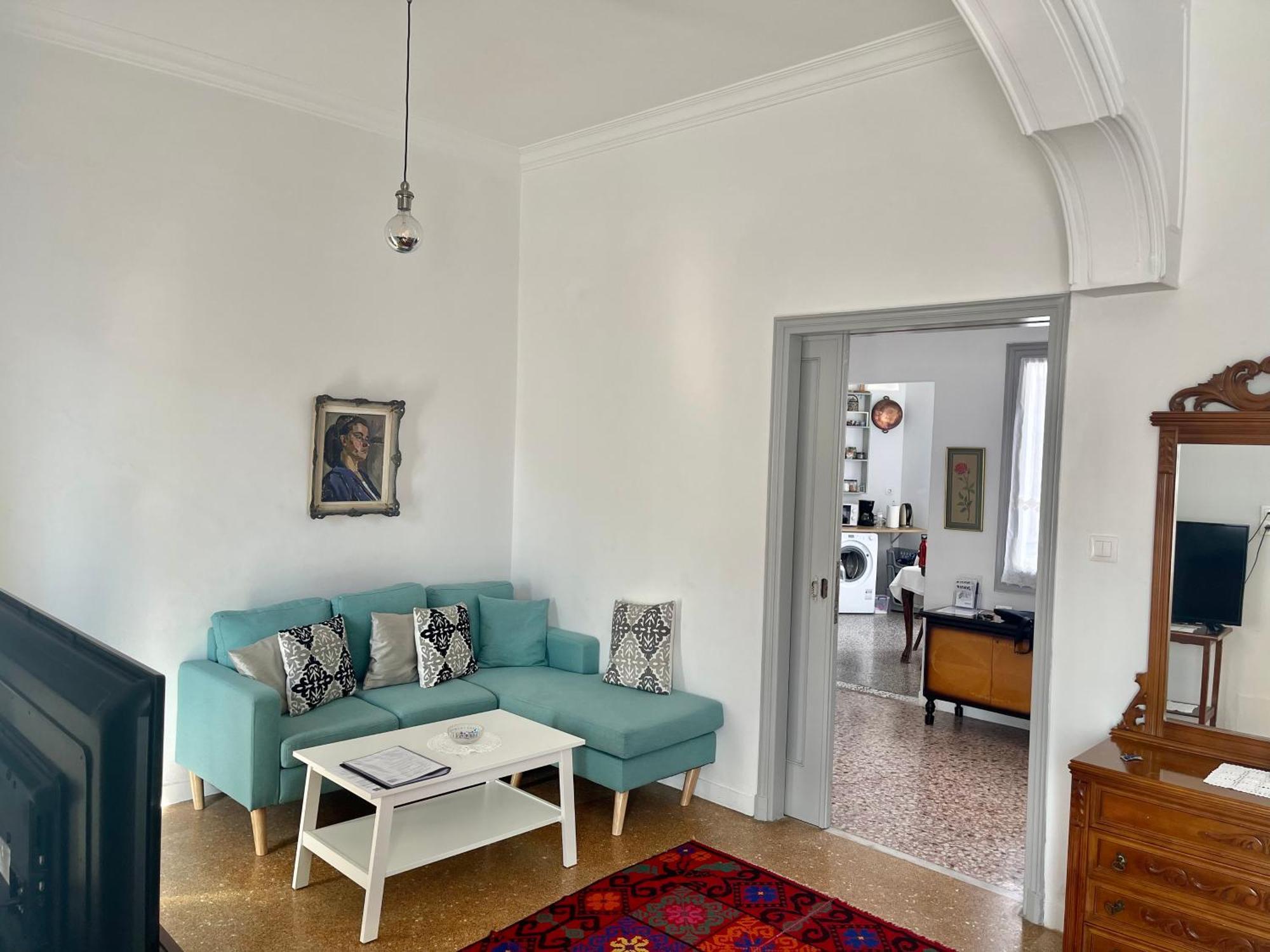 A Litte Taste Of Home Guest House Athena Bagian luar foto